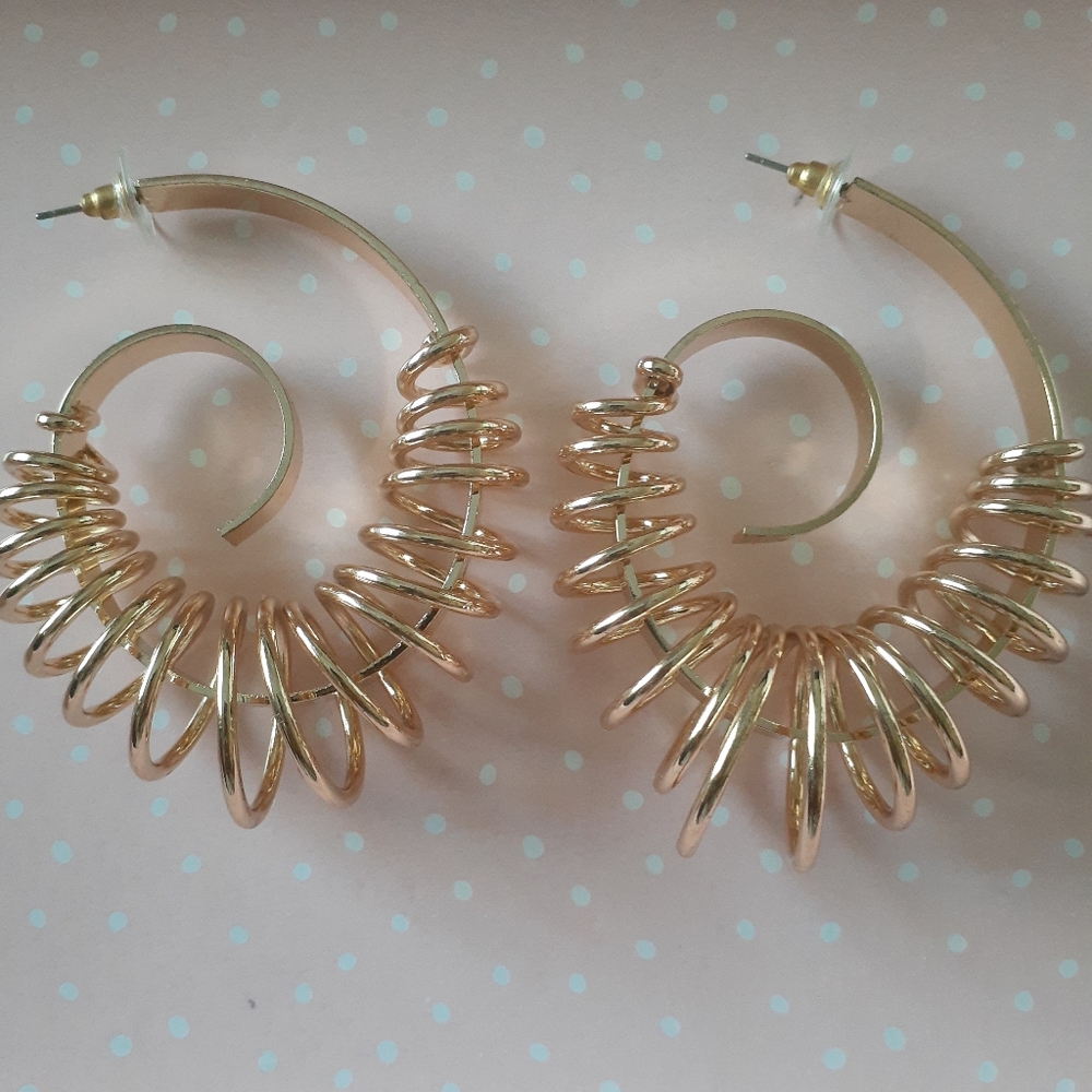 NWOT Asos Wire Hoop Earrings